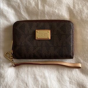 Michael Kors Phone Case Wristlet/Wallet